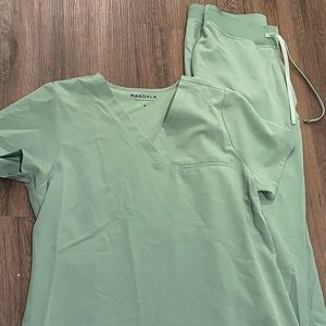 Mandala scrubs set Jade